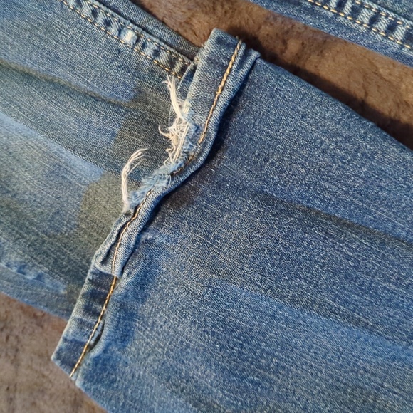 Retired Woman's Levi's Jeans 518 Super low Size 14inches/28cm estimate - Picture 9 of 10